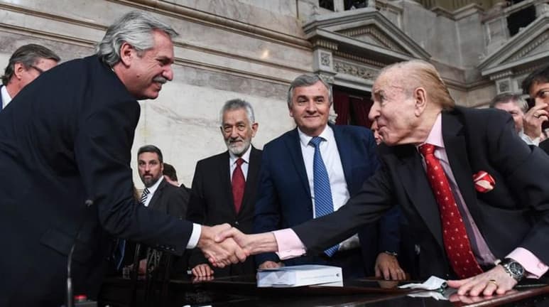 El presidente argentino, Alberto Fernández, expresó su 'profundo pesar' y decretó tres días de duelo por el fallecimiento del expresidente Carlos Menem (1989-1999) a sus 90 años, ocurrido este domingo. (TWITTER)