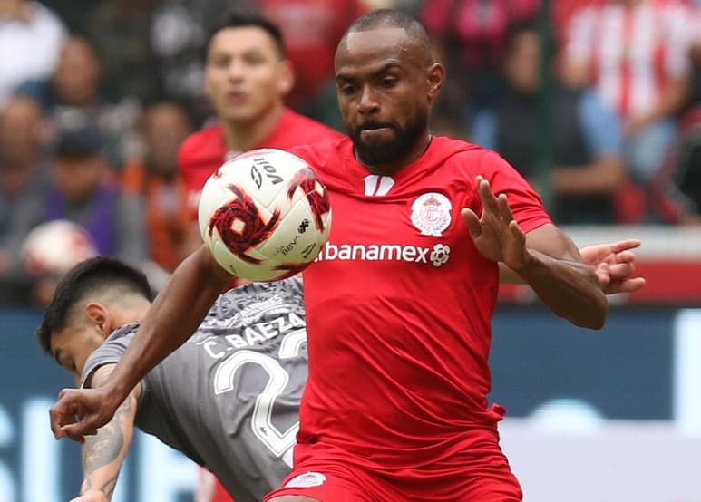 William Da Silva de los Diablos Rojos. (ARCHIVO)