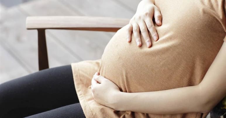 El estado de Nueva York permite desde este lunes la gestación subrogada remunerada, una práctica descriminalizada ya en casi todo Estados Unidos, al entrar en vigor una ley que establece un marco legal, incluyendo seguros de vida y médicos para las madres que alquilen su vientre. (ESPECIAL)
