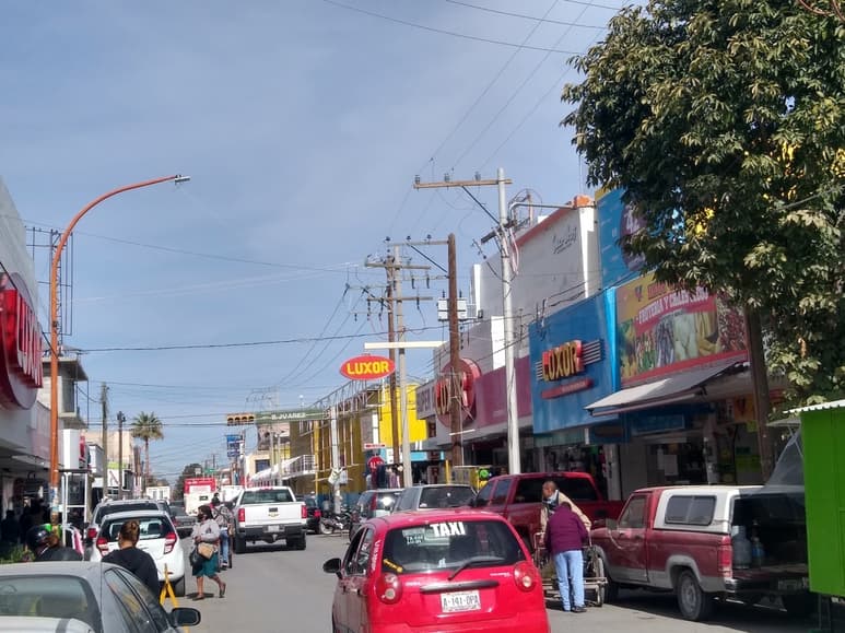 En pleno San Valentín, condiciones climáticas en San Pedro paralizan las actividades comerciales. (EL SIGLO DE TORREÓN)