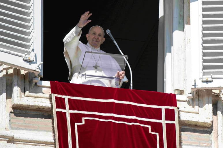 El papa Francisco ha introducido un nuevo conjunto de cambios en el código legal de la Ciudad del Vaticano, que ha sido objeto de críticas renovadas a medida que los fiscales buscan sancionar los crímenes financieros y el mal manejo por parte de monseñores y financistas de la Santa Sede. (ARCHIVO)