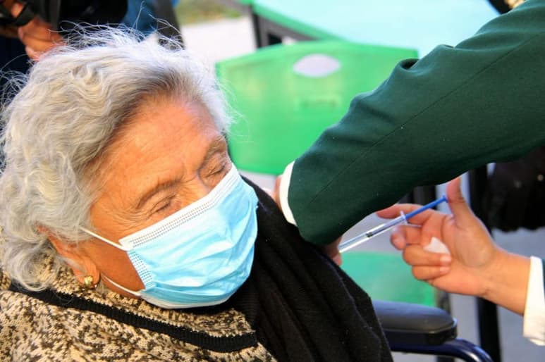 Coahuila recibió un lote de 20 mil 298 vacunas del biológico AstraZeneca.