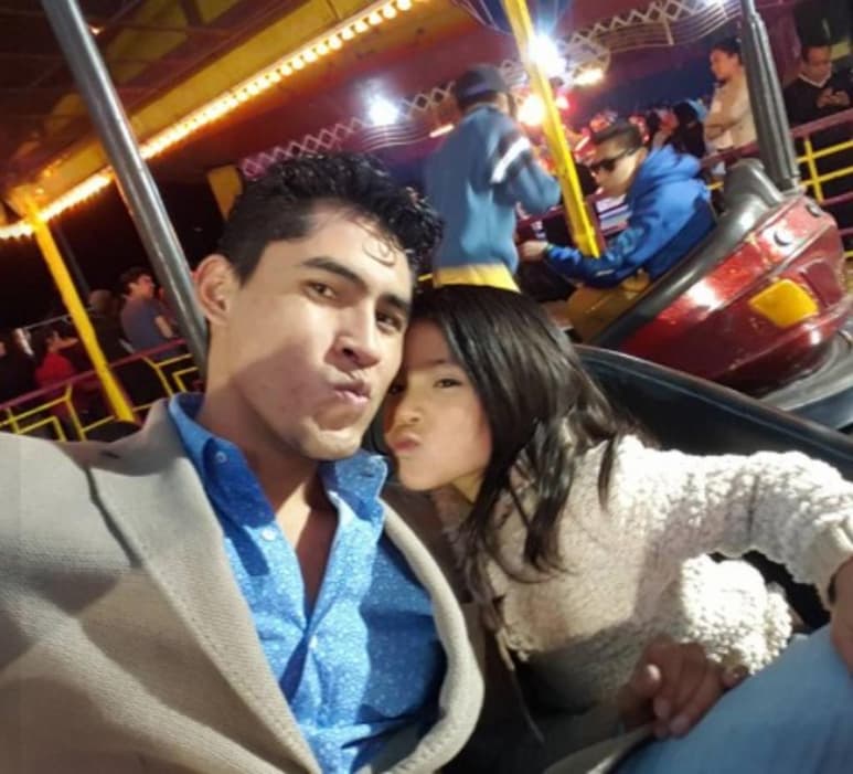 El precandidato a diputado en el municipio de San Andrés Texmelucan, Puebla, José Elías-Medel ha sido duramente criticado en redes sociales por la manera en la que comparte contenido con su hija. (Especial)