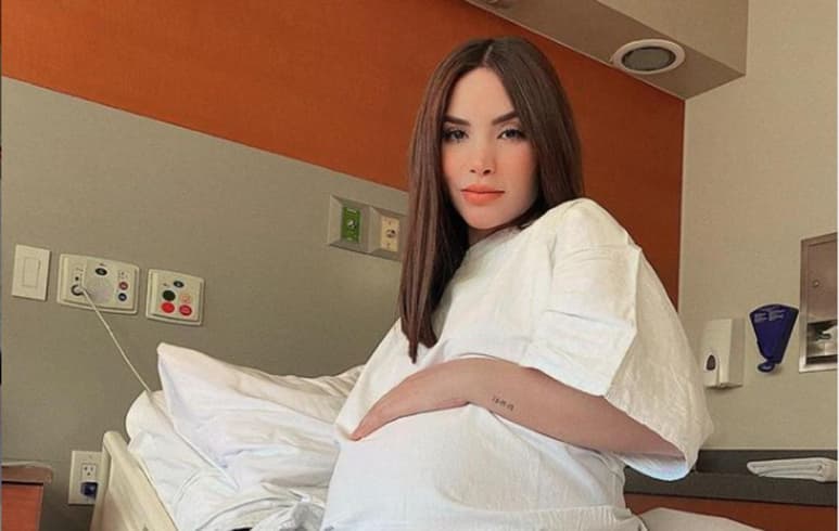 Los Youtubers Juan de Dios Pantoja y Kimberly Loaiza conocidos en la plataforma de videos como 'JukiLop' recibieron a su segundo hijo este martes. (ESPECIAL)
