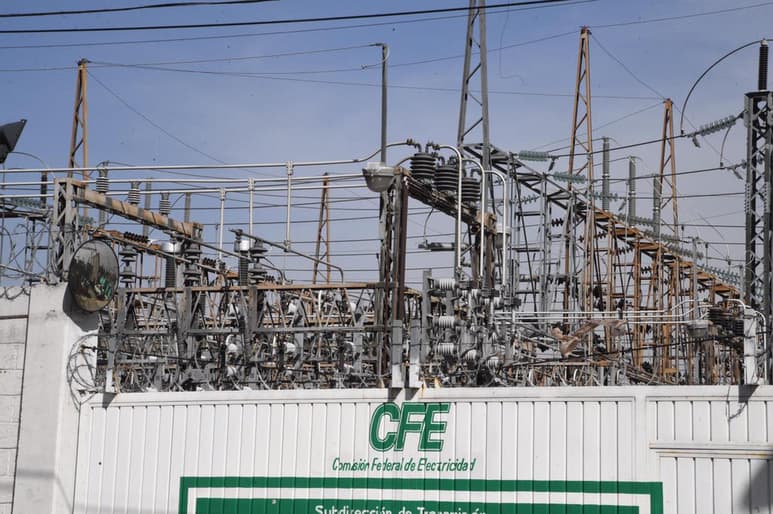 La Comisión Federal de Electricidad (CFE) informó que hasta las 19:00 horas, más de tres millones de usuarios en 26 estados del país se encontraban sin suministro eléctrico. (EL UNIVERSAL)