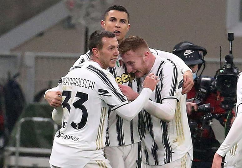 Cristiano Ronaldo y la Juventus son favoritos para imponerse al Porto del mexicano Jesús Corona, aunque el juego sea en Portugal. (ARCHIVO)