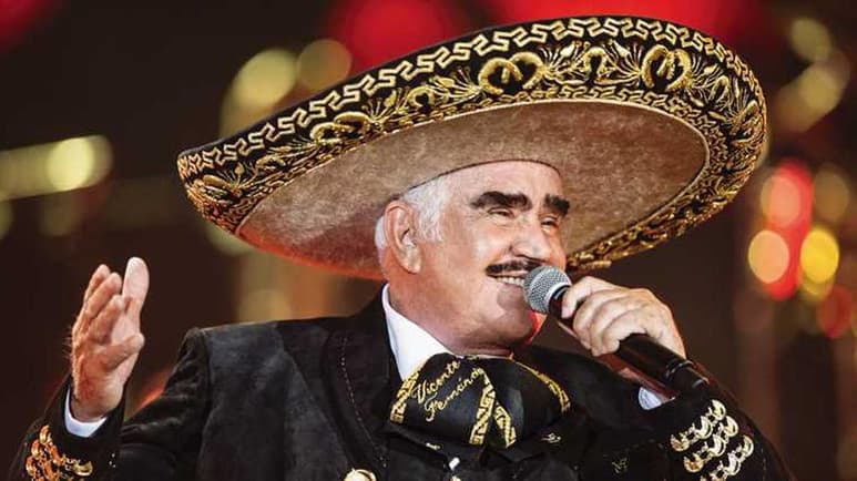 'Pero sigo siendo el Rey” es una de las frases, que, en la voz de Vicente Fernández, ha acompañado a varias generaciones a través del tiempo y a pesar de los escándalos, sigue siendo la última leyenda viva de la música vernácula del país. (ESPECIAL)