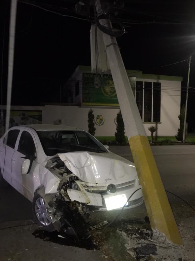 La conductora responsable deberá cubrir los daños materiales ocasionados y las multas. (EL SIGLO DE TORREÓN