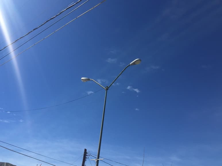 Las lámparas dañadas fueron de tipo led y de vapor de sodio, dejando en la oscuridad a distintos sectores de Ciudad Lerdo.