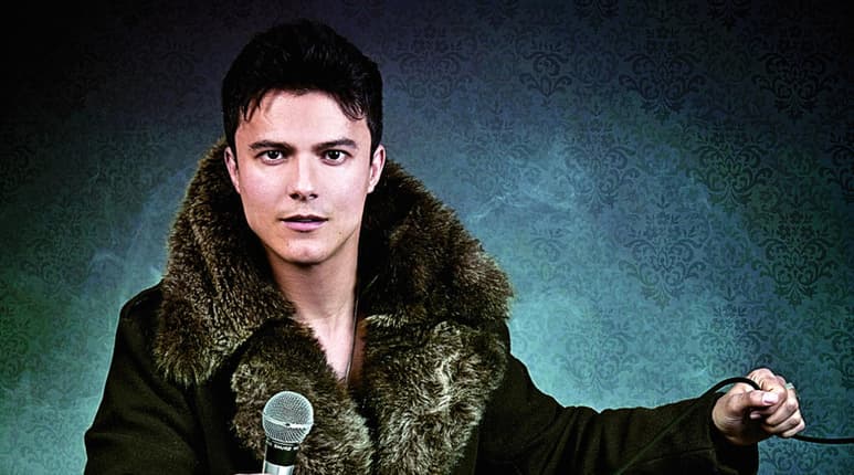 Promoción. El cantante y actor se encuentra promocionando el sencillo de nombre Gotitas de miel.