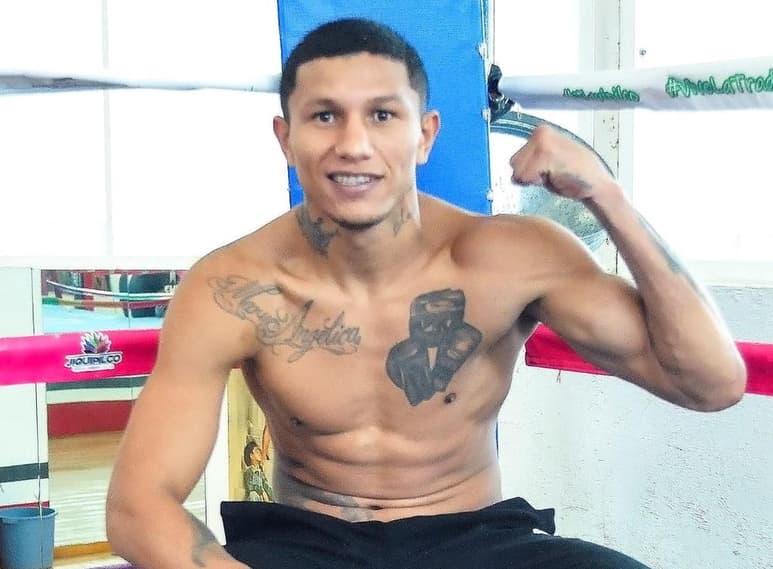 El 'Alacrán' espera contar en la pelea con su entrenador Alfredo Caballero. (ARCHIVO)
