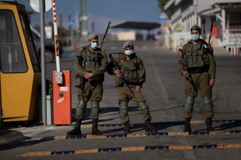 El Ejército israelí devolvió hoy dos prisioneros a Siria, en el marco de una negociación mediada por Rusia para la liberación de una mujer israelí que cruzó la frontera y se encuentra detenida en el país árabe. (ARCHIVO)