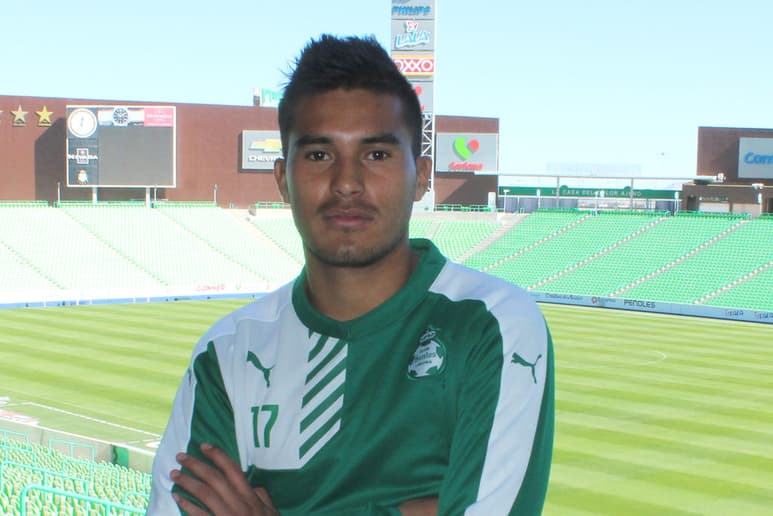 Ulises Dávila, quien fuera refuerzo de Santos Laguna poco más de un año entre el 2016 y 2017, continúa su paso por el futbol de Australia, asegurando que se siente feliz y sin extrañar a México. (ARCHIVO)