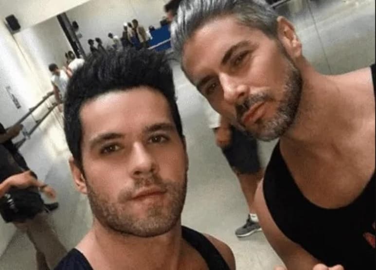 Apenas hace unos meses, los artistas Eleazar Gómez y Ricardo Crespo presumían una 'hermandad' en redes sociales, posando juntos en selfies y expresando su cariño mutuo. (Especial)