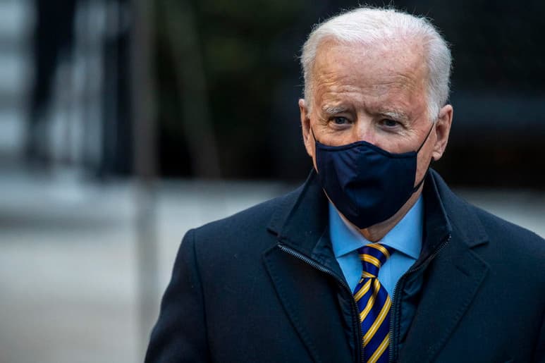 Joe Biden utilizará su primer gran momento como presidente en el escenario global: la reunión del Grupo de los Siete programada para el viernes, para anunciar que Estados Unidos pronto empezará a destinar 4,000 millones de dólares a un programa internacional para impulsar la compra y distribución de la vacuna contra el coronavirus a las naciones pobres, informaron el jueves funcionarios de la Casa Blanca. (ARCHIVO)