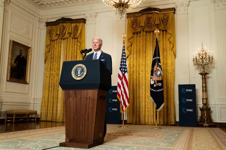 El presidente de Estados Unidos, Joe Biden, dijo este viernes que su país está dispuesto a 'negociar' con Irán y el resto de países firmantes del acuerdo nuclear de 2015, pero aseguró que es necesario que también se afronten 'las actividades desestabilizadoras' de Teherán en Oriente Medio. (ARCHIVO)