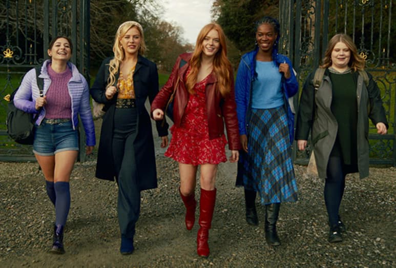 La plataforma Netflix anunció el jueves que Fate: The Winx Saga (Destino: La saga Winx) tendrá una segunda temporada tras el éxito de la primera y pese a la polémica generada por los seguidores de la serie de animación original en la que está inspirada, la italiana Winx Club. (ESPECIAL)