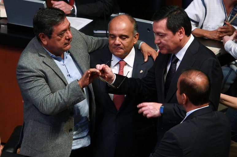 El partido Movimiento Ciudadano solicitó este viernes un juicio político contra Félix Salgado Macedonio, candidato a gobernador en el estado de Guerrero denunciado por abuso sexual por varias mujeres, para que no pueda participar en la contienda del próximo 6 de junio ni pueda continuar como senador. (ARCHIVO)
