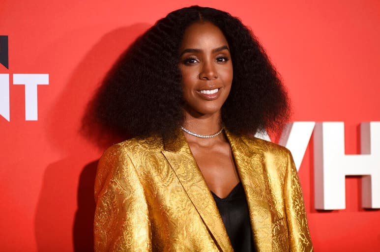 Hace menos de un mes la cantante ganadora del Grammy tuvo a su segundo hijo, Noah; la semana pasada celebró su 40mo cumpleaños, y el viernes lanzó un nuevo EP titulado sencillamente “K”. (AP)