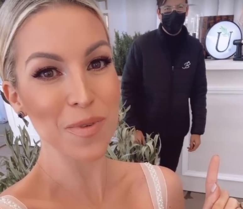 Este sábado la influencer regiomontana, Andy Benavides, se convirtió en tendencia de las redes sociales por el evento que realizó para el bautizo de su hija menor. (Especial)