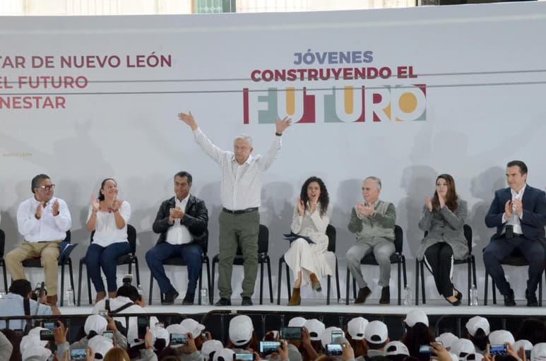 La ASF detalló, en el informe de la Cuenta Pública Federal 2019, que tres mil 744 alumnos registrados en el programa social no cumplieron con los requisitos estipulados, ya que, superaban el rango de edad que era de 29 años. (ARCHIVA)
