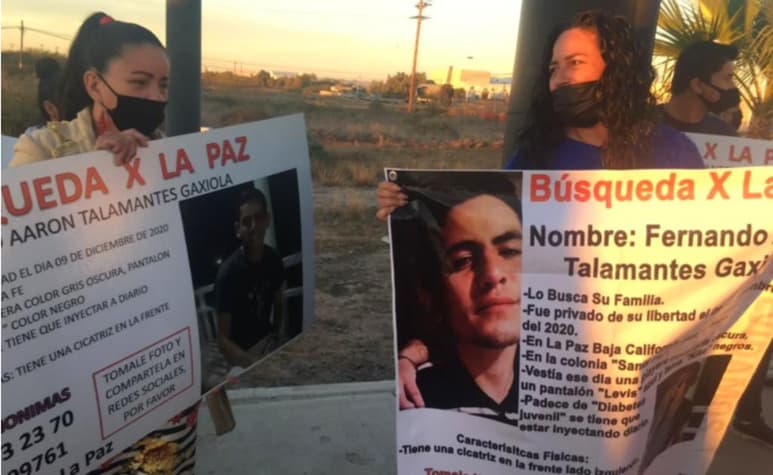 Procedente de Tijuana, Baja California, el presidente Andrés Manuel López Obrador fue recibido por familiares de personas desaparecidas quienes le solicitaron escuchar sus casos pues aseguraron que, ni autoridades estatales ni federal los han atendido. (EL UNIVERSAL)