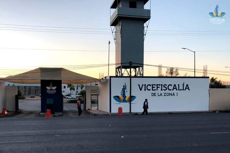 La menor y su mamá fueron trasladadas a las instalaciones de la Vicefiscalía General del Estado de Durango, región Laguna, para dar inicio al proceso legal correspondiente. (EL SIGLO DE TORREÓN)