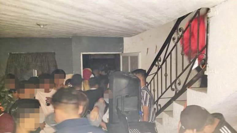 El Ayuntamiento pidió apoyo de la Procuraduría para Niños, Niñas y la Familia del estado (Pronnif) y además se decomisaron bebidas alcohólicas. (CORTESÍA)