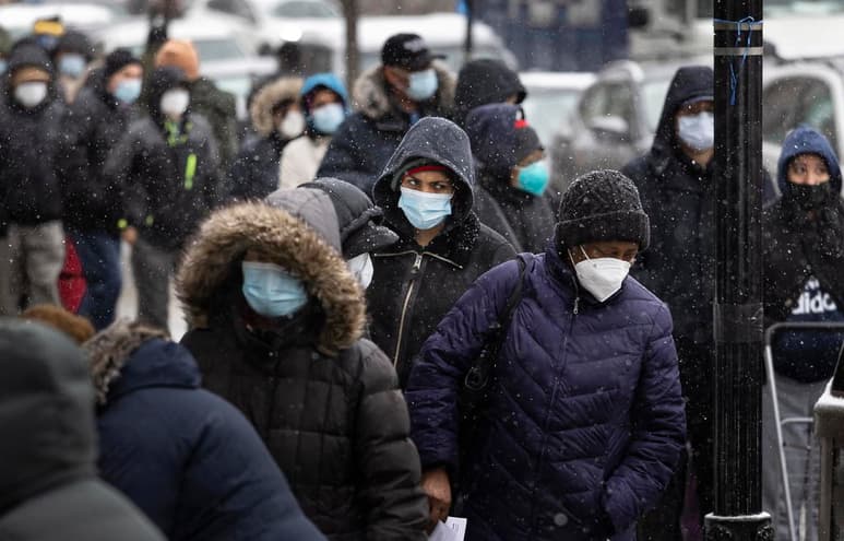 El estado de Nueva York confirmó este domingo su primer caso de la variante surafricana del coronavirus, que fue detectada por primera vez en Estados Unidos a finales de enero en dos personas residentes en Carolina del Sur y ya ha emergido en otros puntos del país. (ARCHIVO) 
