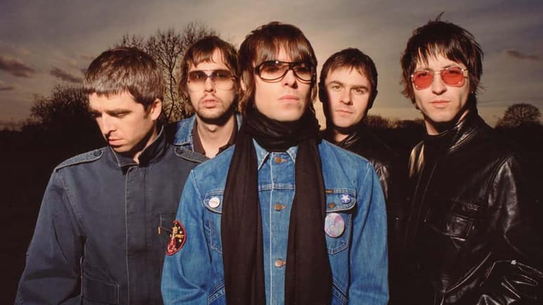 Esperanza . Aunque los hermanos Gallagher no cuentan con la mejor relación, los fanáticos se mantienen esperanzados a un posible reencuentro luego del lanzamiento de los videos por aniversario.