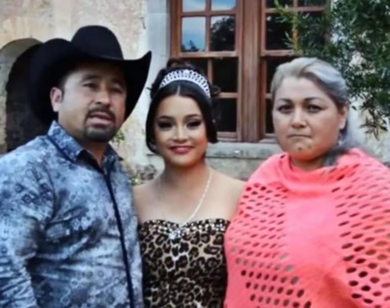 Luego de cuatro años de haber saltado a la fama por su viral invitación a su fiesta de XV años en Charcas, San Luis Potosí, Rubí de ahora 19 años volvió a ser tendencia, pero ahora por una supuesta búsqueda de la alcaldía de su municipio de origen. (Especial)