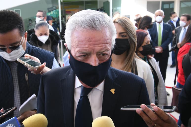 El alcalde Jorge Zermeño lamentó las pérdidas humanas que dejó el percance vial, además hizo un llamado especial a la ciudadanía para tener “responsabilidad y conciencia” al momento de tomar el volante, además de que se respeten las reglas y la aplicación de las mismas de parte de los agentes de Vialidad. (FERNANDO COMPEÁN)