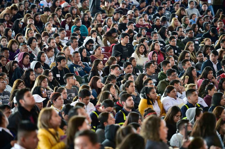 La Secretaría del Bienestar adelantará recursos por más de 49 mil 500 millones de pesos para los beneficiarios de los programas Pensión para Adultos Mayores, Personas con Discapacidad y Niños y Niñas de Madres trabajadoras para no interferir en la veda electoral. (ARCHIVO)