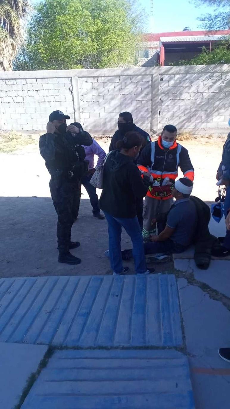 Se dijo que el hombre que se lio a golpes es chofer del alcalde; sufrió lesiones y además fue detenido. (EL SIGLO DE TORREÓN)