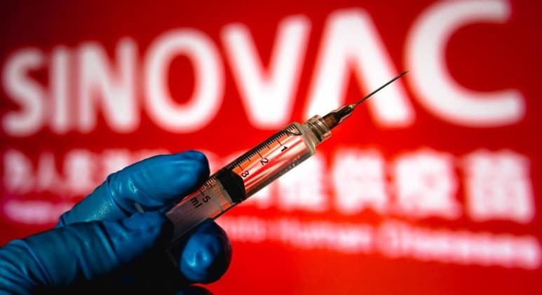 Al igual que los resultados positivos que está arrojando la Sinovac contra las variantes del COVID-19, la Coronavac, también está arrojando buena respuesta al ser suministrada en Brasil, con un 50.4% de efectividad (ESPECIAL)