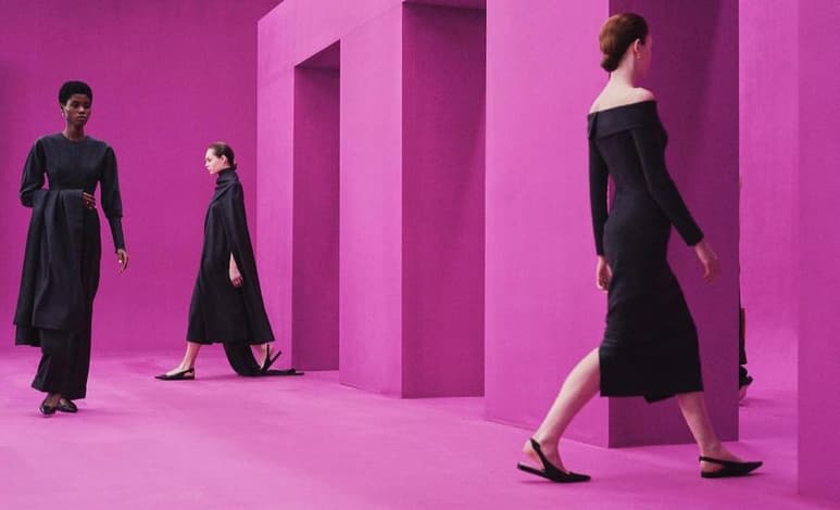 La colección de Emilia Wickstead para el próximo otoño-invierno bebe del porte aristocrático de Grace Kelly, Silvana Mangano y Tilda Swinton. (INSTAGRAM / @emiliawickstead)
