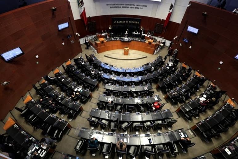Hoy, en la Gaceta del Senado se publica el proyecto de decreto por el que se reforman y adicionan diversas disposiciones de la Ley de la Industria Eléctrica, con carácter de preferente.
(ARCHIVO)