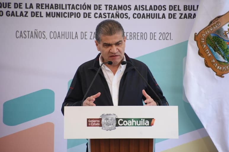 Afirmó que aunque no entiende la logística, apoyará la vacunación, pues son más de dos millones en dos dosis las que se deben aplicar.