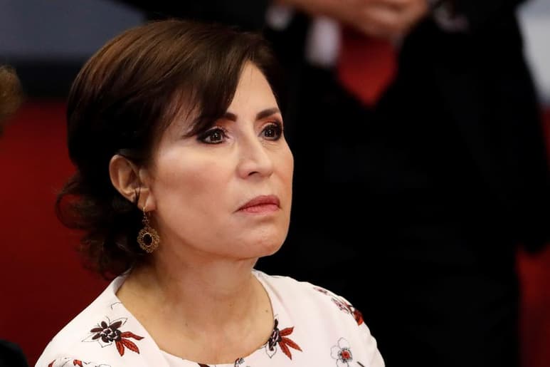 Fuentes federales confirmaron que la defensa de Robles presentó un escrito al Centro de Justicia Penal Federal con sede en el Reclusorio Sur en el que solicitó diferir la audiencia intermedia que se celebraría este 26 de febrero.
(ARCHIVO)