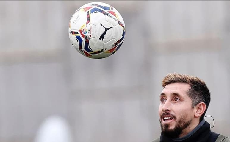 Héctor Herrera volvió a los trabajos del Atlético de Madrid y puede ser considerado para el duelo ante Villarreal, de este domingo. (ESPECIAL)