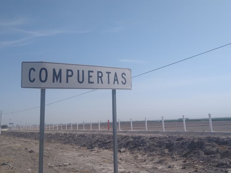 Ayer cerca de las 13:00 horas se observaba en predios de una pequeña propiedad al personal de Pemex trabajando en la 'purga' del gasoducto. (EL SIGLO DE TORREÓN)