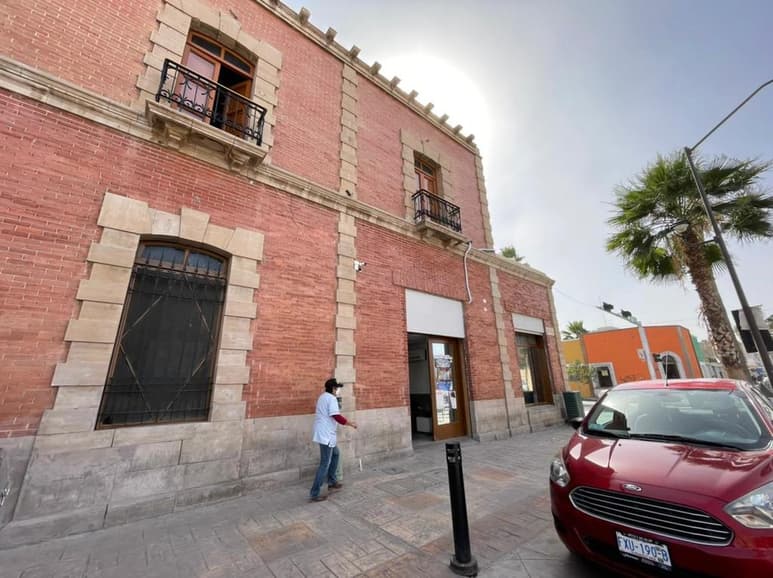 Hoy viernes 26 de febrero, además del lunes 1 y martes 2 de marzo se encontrará abierta la ventanilla para recibir solicitudes para las becas escolares 2021 “Nueva Historia”, programa a cargo de la Dirección de Bienestar Social dirigido a los alumnos de primaria y secundaria. (ARCHIVO)