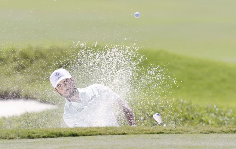 Abraham Ancer tiró -6 ayer, y está empatado en el décimo lugar en el WGC de la PGA con -7, a cuatro golpes del líder Brooks Koepka. (EFE)