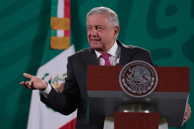 Desde Zacatecas, el presidente Andrés Manuel López Obrador dijo que planteará a su homólogo de EUA, Joe Biden, un acuerdo como el Programa Bracero para que los trabajadores mexicanos puedan laborar ese país por la vía legal. (Especial)