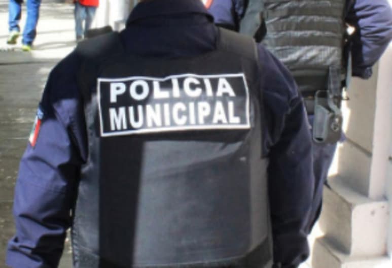 El atraco se registró minutos antes de la 1:00 de la tarde del sábado cuando hasta la sucursal de gas ubicada sobre la calzada Villa Jardín, de la colonia Mártires del 68, del municipio de Lerdo, arribaron dos hombres jóvenes a bordo de un vehículo de la marca Ford, línea Focus, en color azul, del cual descendió del asiento del copiloto uno de ellos. (ARCHIVO)