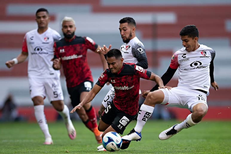 Atlas dominó, pero careció de definición y se conformó el sábado con un empate de 0-0 ante Toluca, que se ubicó provisionalmente en el segundo puesto del Clausura mexicano. (JAM MEDIA)