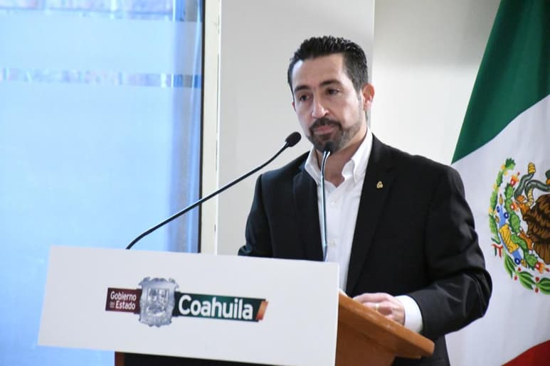 Por segunda ocasión, de acuerdo a lo que permiten los estatutos y debido a que no hubo otra planilla participante, se reeligió Luis Jorge Cuerda Serna, por lo que desarrollará su tercer año al frente del organismo empresarial.
(FERNANDO COMPEÁN)