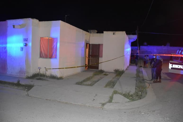 Gran consternación e indignación causó la muerte de la joven Violeta Hernández Puentes entre la comunidad normalista la cual exige justicia. (EL SIGLO DE TORREÓN)