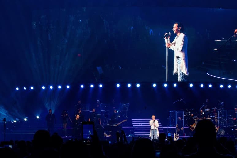 Los locales de conciertos en Nueva York, así como los de organización de eventos culturales o de entretenimiento con capacidad inferior a 10,000 personas podrán hacer actos a partir del próximo 2 de abril, con un aforo reducido del 33 % y con un máximo de 100 personas en el interior y 200 en exteriores, anunció este miércoles el director de Presupuestos, Robert Mujica. (ESPECIAL)