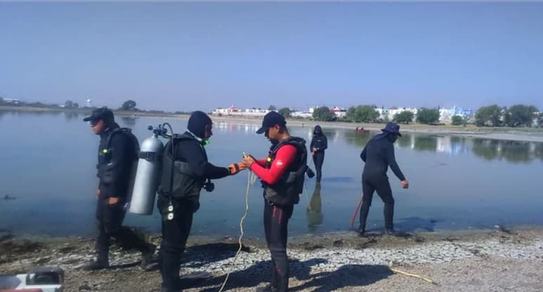 Buzos, elementos de Protección Civil y policía investigadora con drones y caninos, en coordinación con la alcaldía de Tizayuca, Hidalgo, mantienen un operativo de búsqueda de la niña Nicole Santos Palafox quien presuntamente fue sustraída afuera de su domicilio hace dos días. (ESPECIAL)